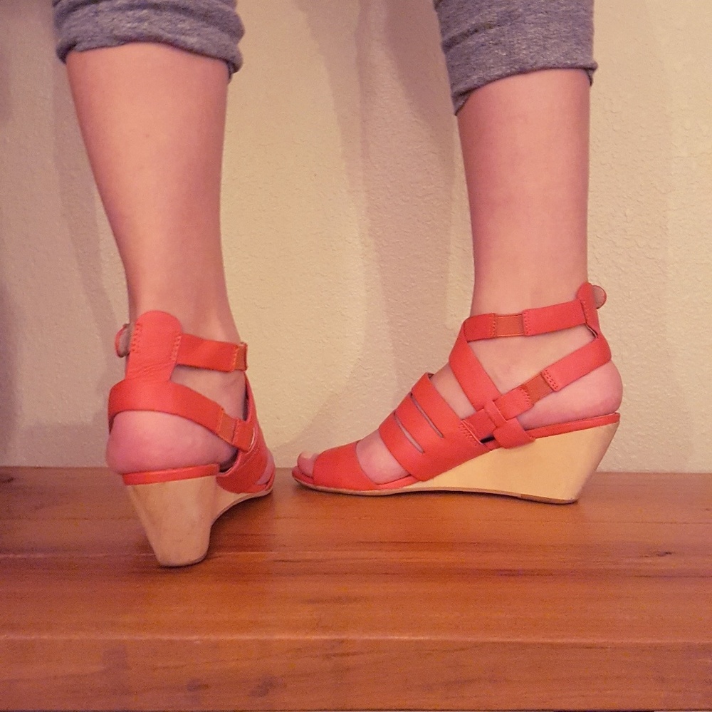Matiko sandals - Picture 3 of 3